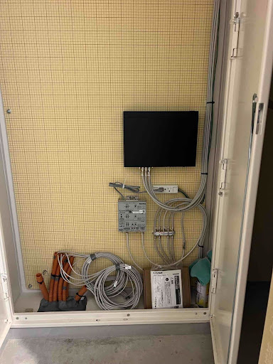 apart image
