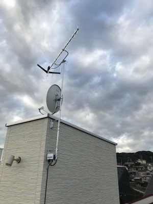 横須賀市長沢にてテレビアンテナ工事