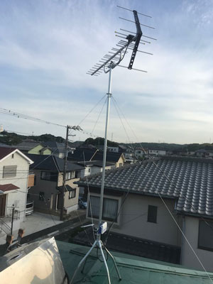 横須賀市南浦賀にてテレビアンテナ工事