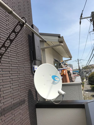 新宿区戸山にてテレビアンテナ工事
